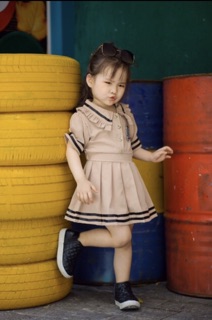 Sét váy cổ bèo cho mẹ và bé siêu xinh