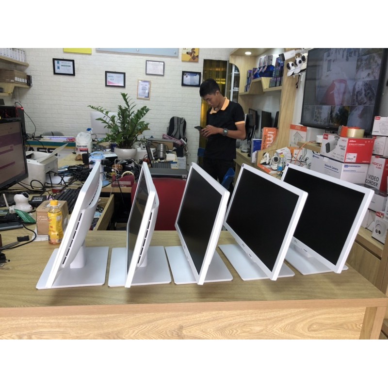 Màn hình Fujitsu 22in E22T -7 LED Full HD 1920-1080 Rene fullBox