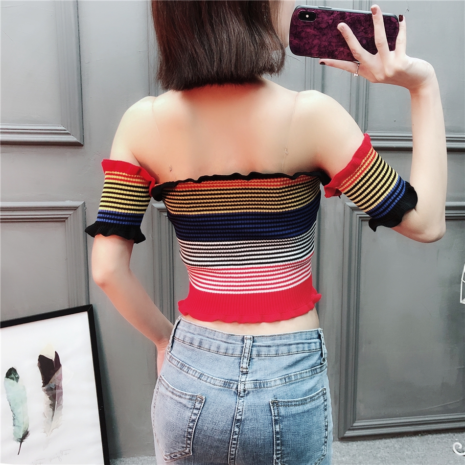 Áo Croptop dệt kim trễ vai tay ngắn hoạ tiết kẻ sọc cho phái nữ