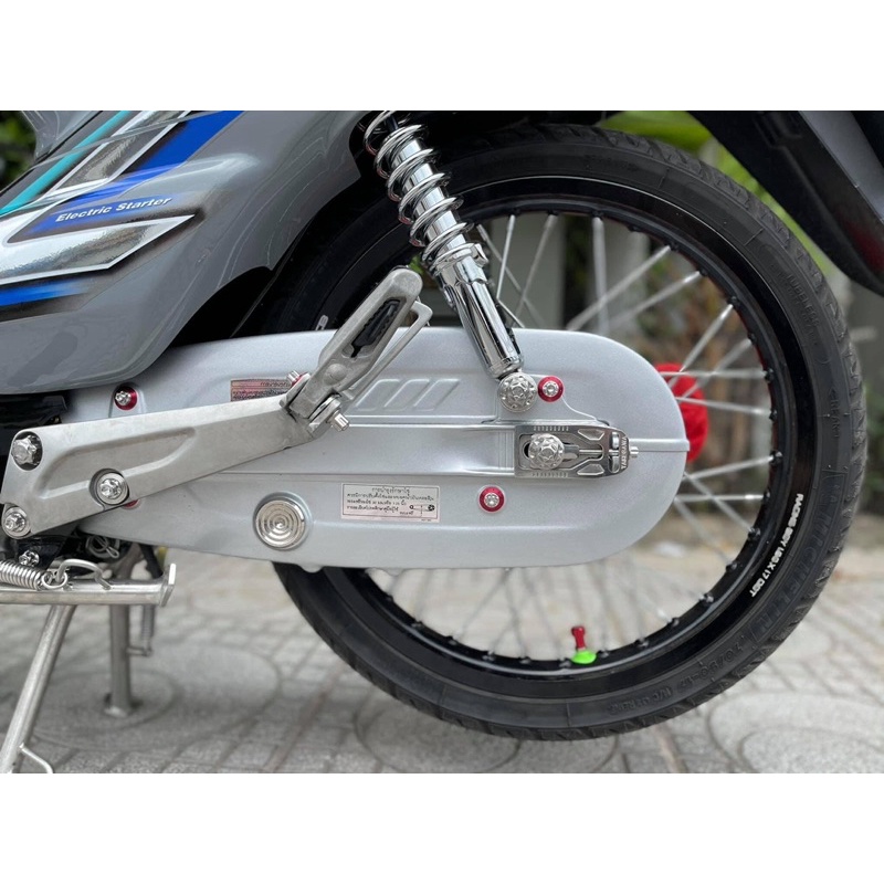 Nút Cate / Nắp cate / Nút chụp bọc sên Salaya inox304  cho các dòng Honda Wave / Dream /Future