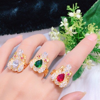 Nhẫn nữ kiểu con cóc dát vàng 18k đính đá màu