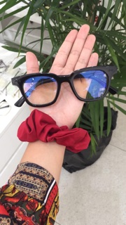 KÍNH VUÔNG V NHỎ