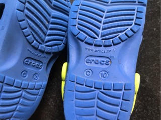 Giày Crocs cho bé 3-4 tuổi thanh lý