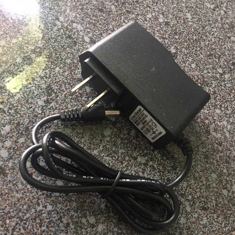 Sạc adapter pin 3S lithium 12.6V dùng cho khoan pin 10.8V