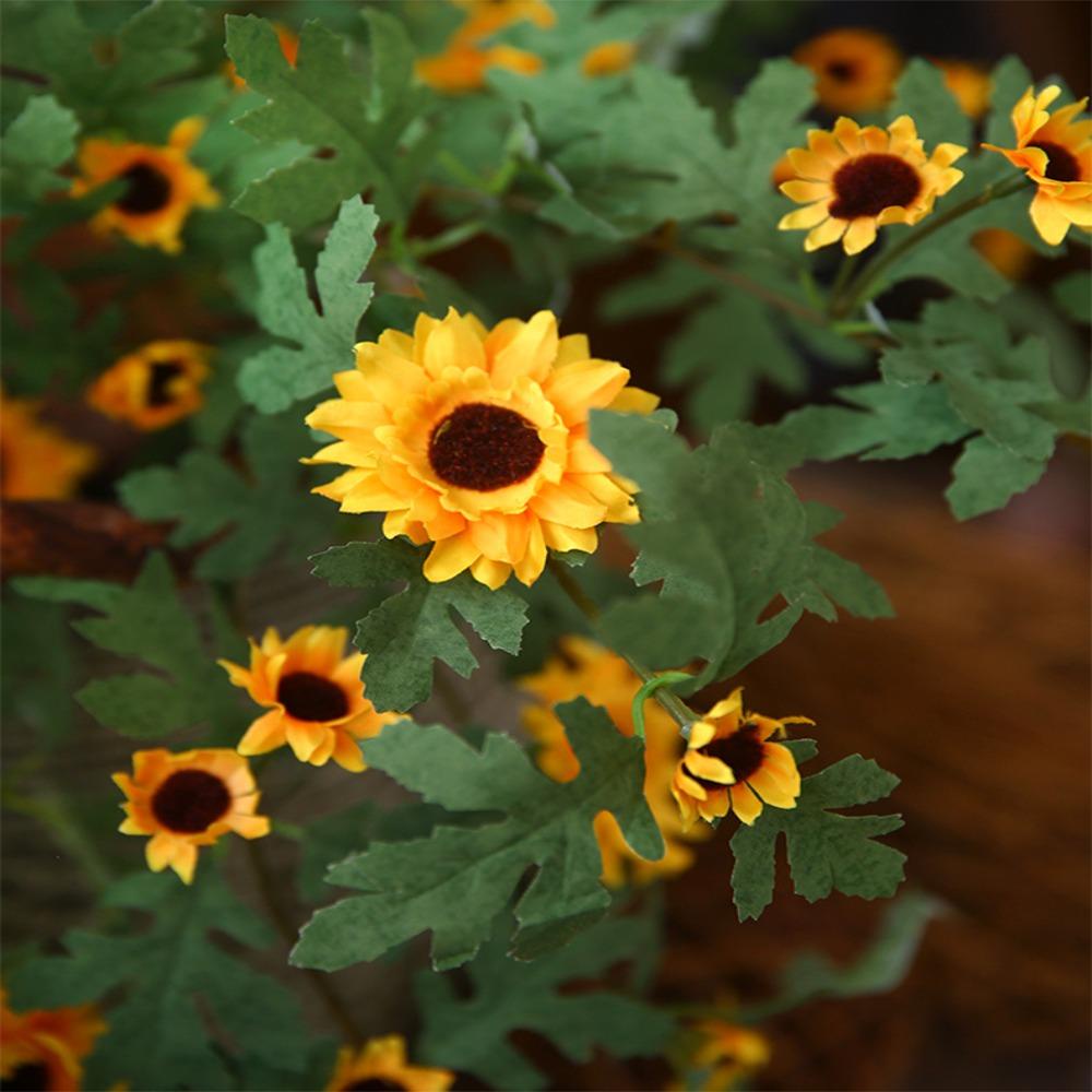 Dây Hoa Hướng Dương Giả Bằng Lụa Dùng Trang Trí Đám Cưới