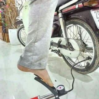 Bơm xe đạp. Xe máy