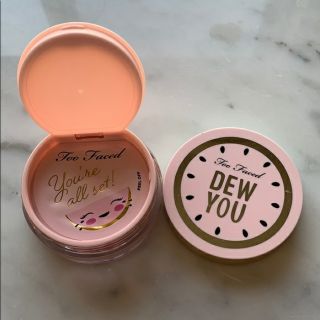 PHẤN PHỦ TOO FACED DEW YOU FRESH GLOW SETTING POWDER