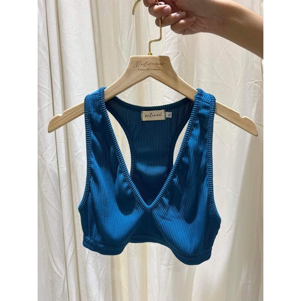 ÁO CROPTOP XẺ NGỰC GƠI CẢM C2172