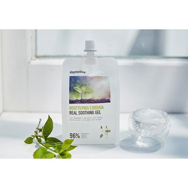 Gel Dưỡng Ẩm Daymellow Houttuynia Cordata Soothing Chiết Xuất Lá Diếp Cá 300g Hàn Quốc