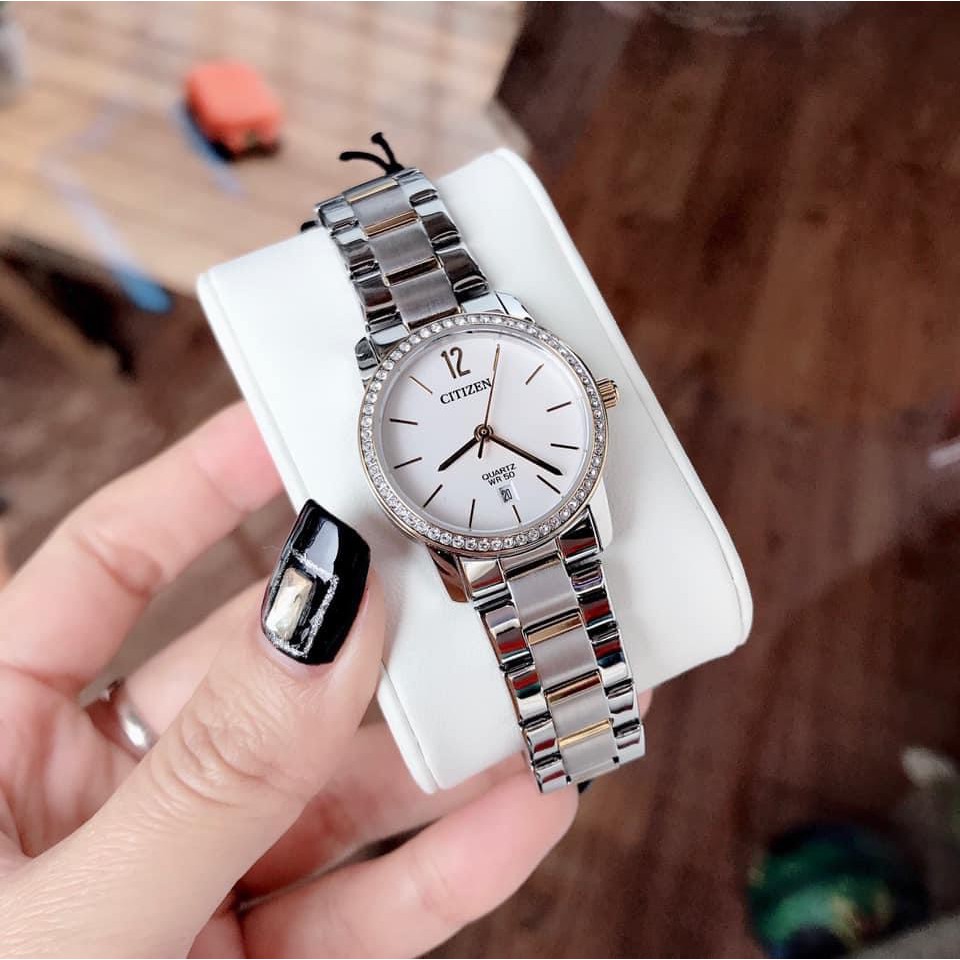 Đồng hồ Nữ chính hãng Citizen Quartz EU6038-89A Size 26,Mặt trắng,Lịch-Máy Pin-Dây kim loại Demi vàng cao cấp