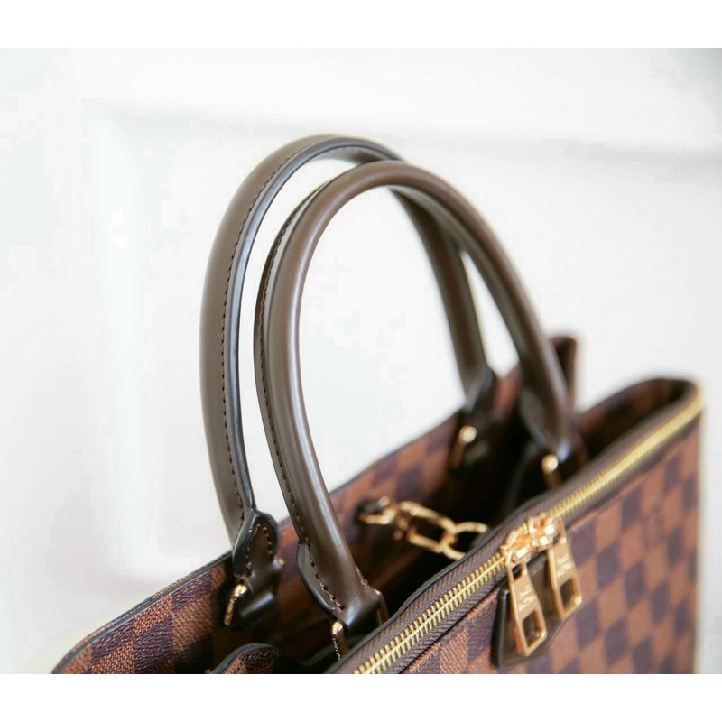 Túi LV công sở 2 khoá Super vừa A4 laptop sz 35cm có dây da đeo chéo | BigBuy360 - bigbuy360.vn