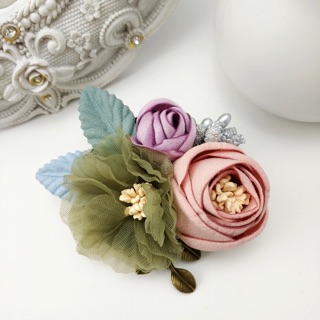 Cài áo Hoa Trà bằng vải lụa handmade - mã 81