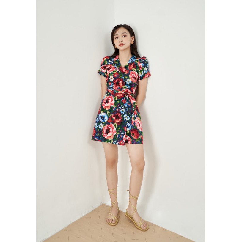 Jumpsuit short cổ sam hoa tropical 1JS1009 ADORE DRESS