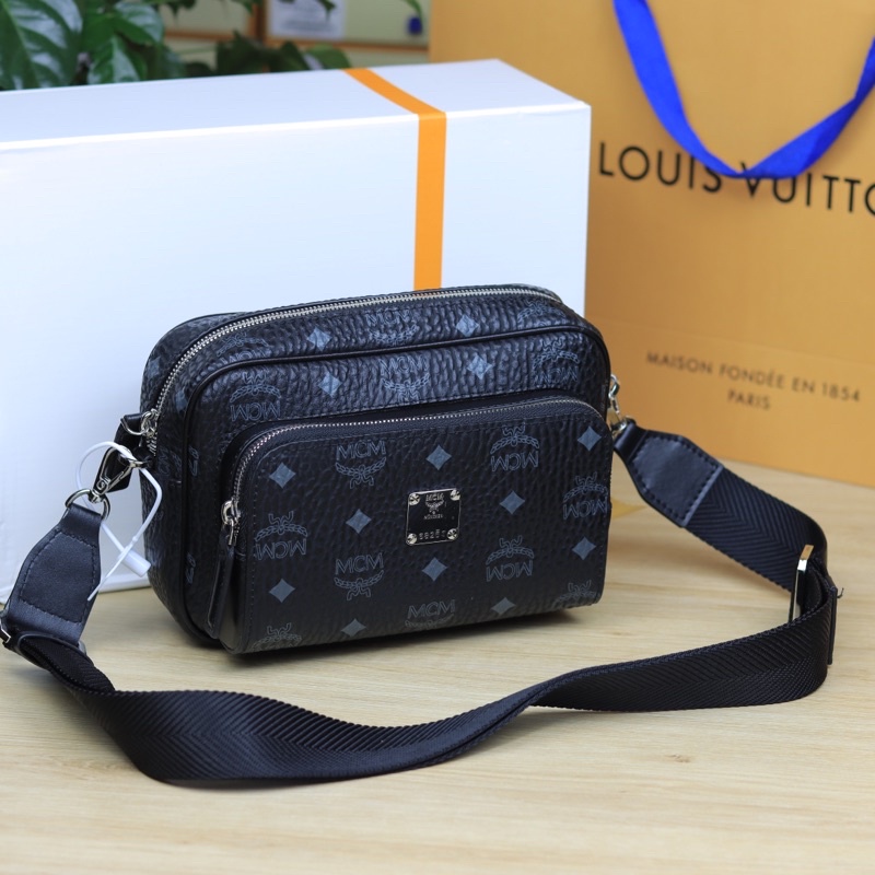 Túi đeo chéo Unisex C2216 chất liệu da mềm không nhăn phom túi nhỏ gọn size 22x16x6cm