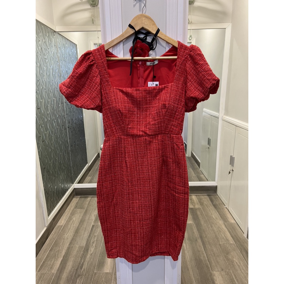 ĐẦM ĐI TIỆC SANG CHẢNH