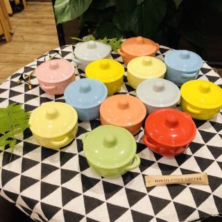 Cốc sứ làm caramen...