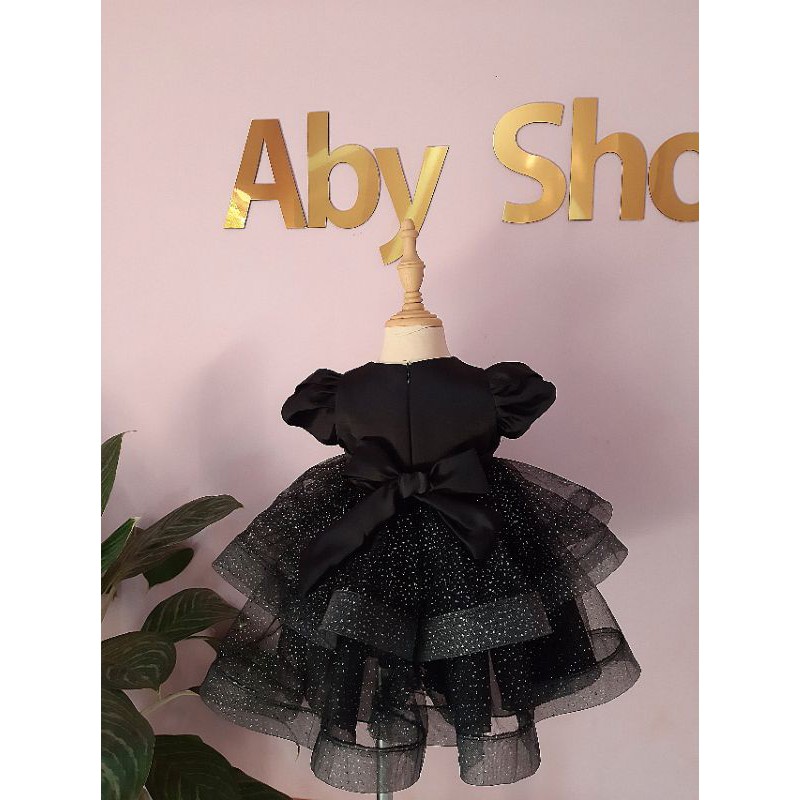 Váy công chúa thiết kế cho bé