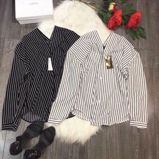 Sơ mi kẻ cổ chữ V
