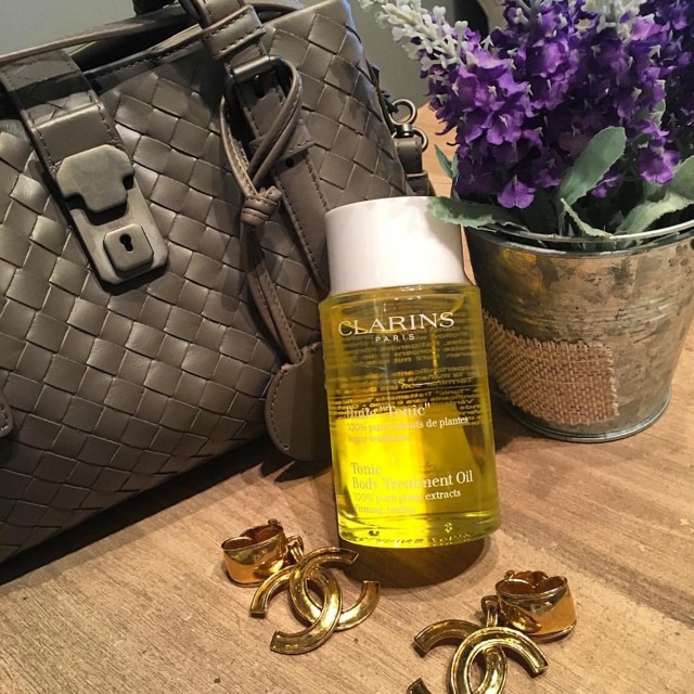 Tinh dầu Clarins Contour Body Tonic Treatment Oil