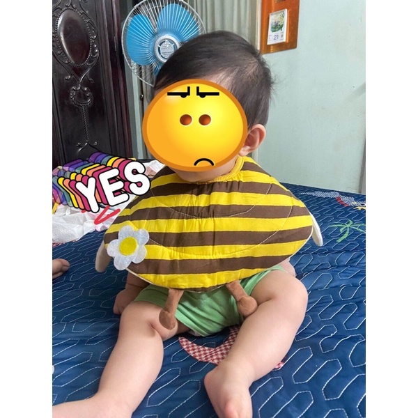 Yếm hình ong phụ kiện chụp ảnh cho bé