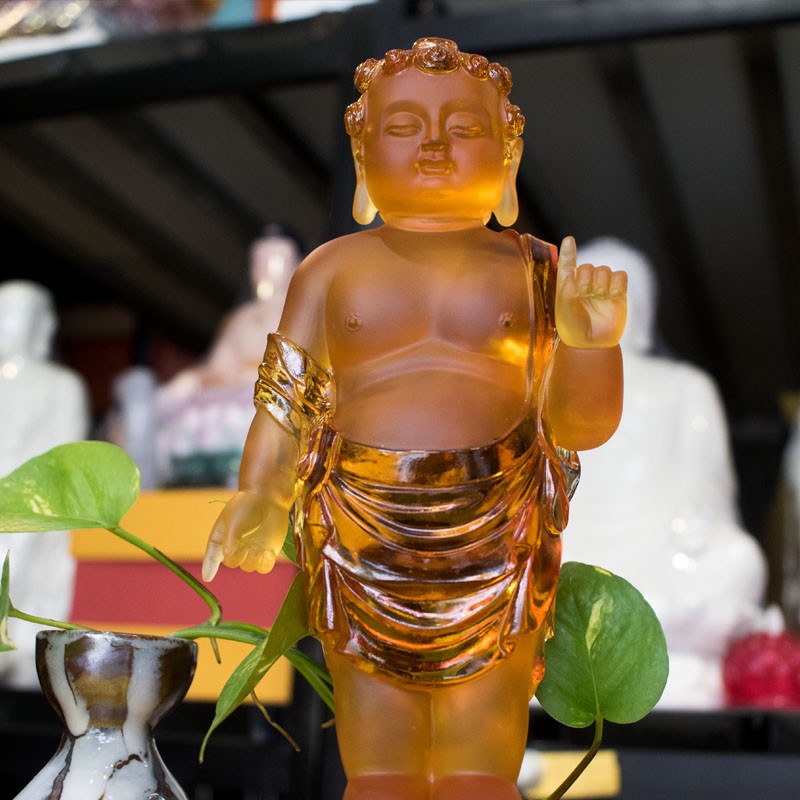Tượng Phật Đản Sanh Nhỏ Bằng Lưu Ly màu vàng 33cm