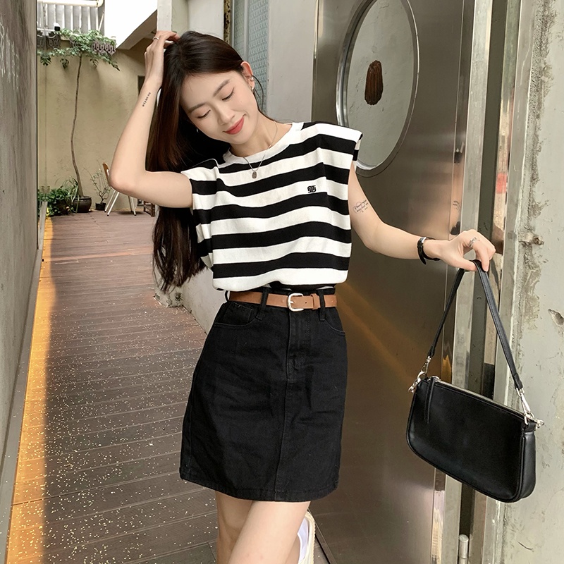 Áo dệt kim sát nách cổ tròn kẻ sọc ngang phong cách Hàn Quốc
