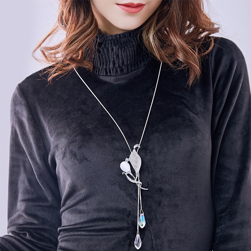 Vòng Cổ Dây Xích Tua Rua Mặt Lá Pha Lê Mới