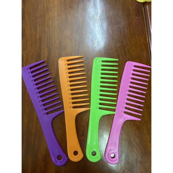 Lược chải đầu tóc bằng nhựa sắc màu thời trang cá tính 20cm