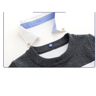Cổ áo rời mặc với áo len cho bé yêu