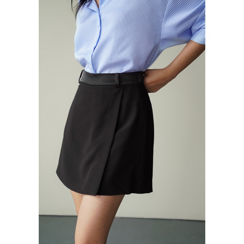 Quần shorts giả váy cạp cao phối vải Tapta lụa màu đen(Đen)_MONOTALK 22B40005TK