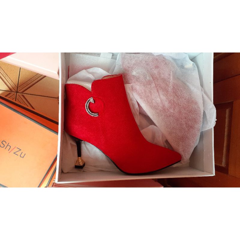 Bốt cổ lỡ. | BigBuy360 - bigbuy360.vn