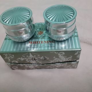 Bộ đôi ngày đêm nám, tàn nhang đồi mồi Anti Fleck