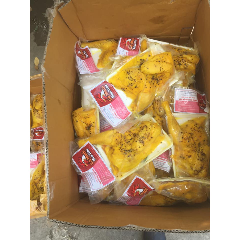 GIAO HÀNG TPHCM- Gà ủ muối hoa tiêu dai ngon nửa con kèm rau răm | BigBuy360 - bigbuy360.vn