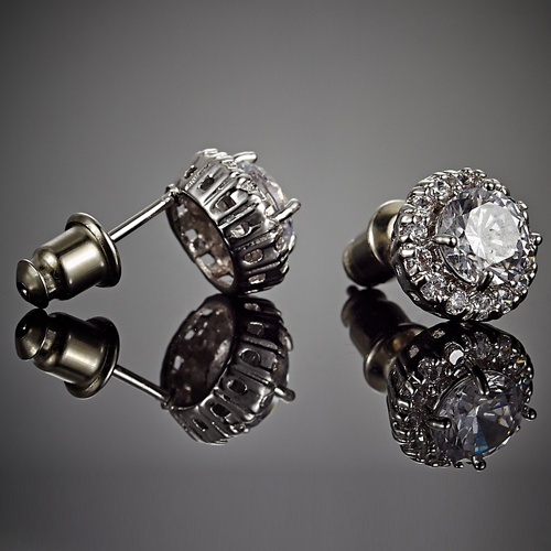 Đôi bông tai nữ đính đá sang trọng