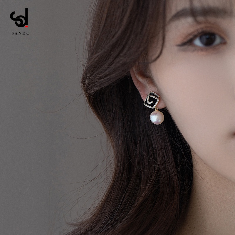 Khuyên Tai Hình Bông Hoa Màu Đen Đính Ngọc Trai Nhân Tạo Thời Trang Hàn Quốc 2022