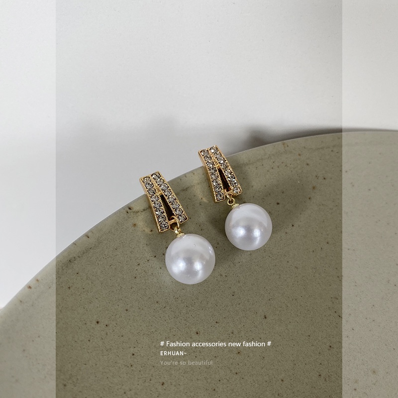 Khuyên Tai Đính Đá Ngọc Trai Phong Cách Hàn Quốc Dành Cho Nữ