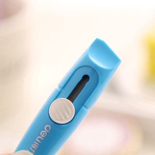 Dao rọc giấy mini Deli có nắp