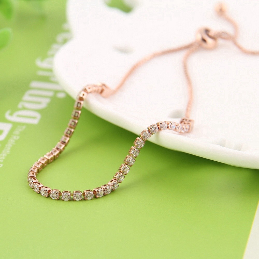 Vòng đeo tay hợp kim đính đá xinh xắn