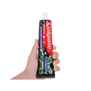 Kem đánh răng Colgate MaxFresh tinh chất than tre 200g