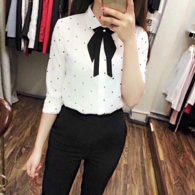 Áo sơ mi chấm bi lụa mát