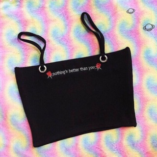 Áo croptop 2 dây xỏ khuyên