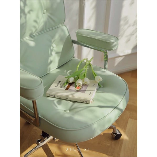 Ghế văn phòng Eames chair màu pastel có trục xoay phong cách Hàn Quốc