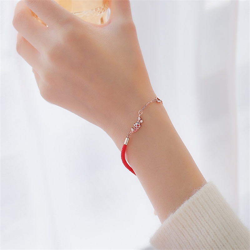 Vòng Tay Dây Đỏ May Mắn Cho Nữ