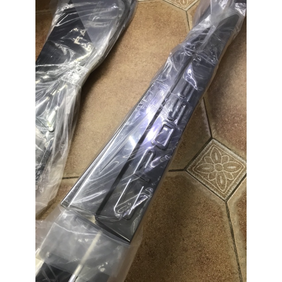 Nẹp sườn, ốp hông sườn xe Toyota Corolla Cross 2019- 2022 2023 - Bản to siêu đẹp, vừa theo xe