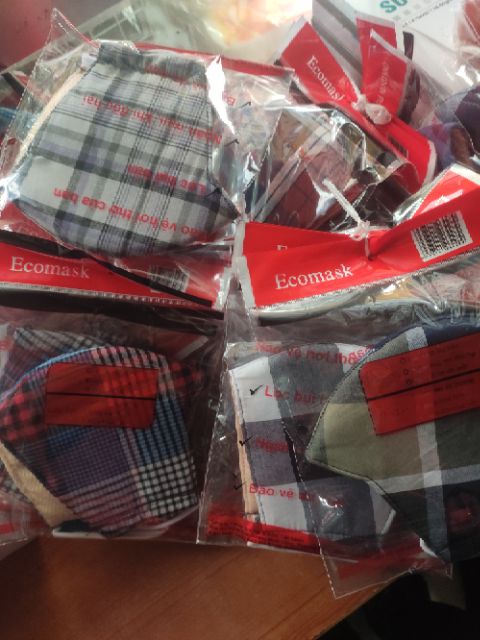 Khẩu Trang Vải Ecomask 3 Lớp cao cấp Mặt Ngoài Chống Nước | BigBuy360 - bigbuy360.vn