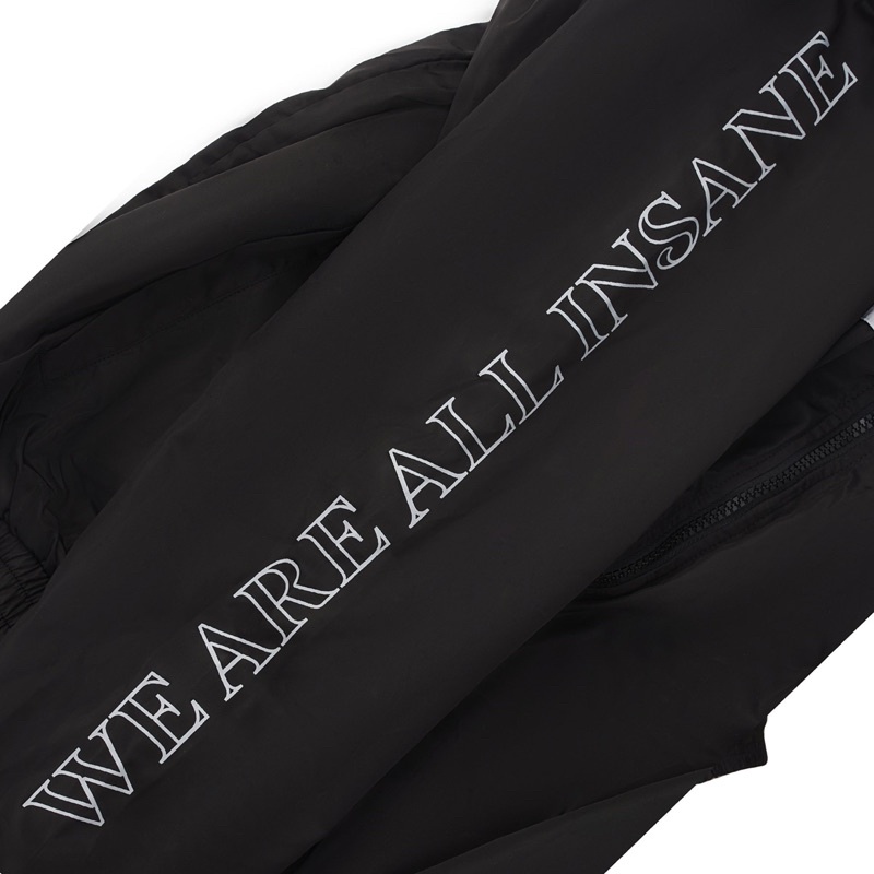 Áo Khoác Dù INSANE l WindBreaker B/W Jacket