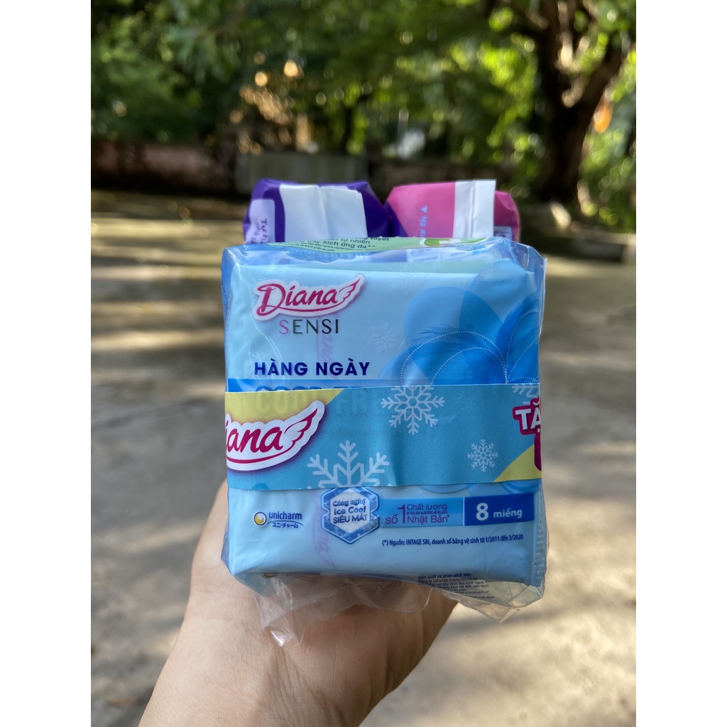 BĂNG VỆ SINH DIANA BAN ĐÊM 29 TẶNG 2 MIẾNG SENSI COOL FRESH