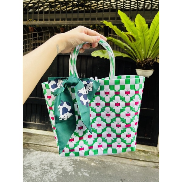 Túi đan làn nhựa đủ màu đi biển đi du lịch rất xinh đựng đồ dùng thoải mái