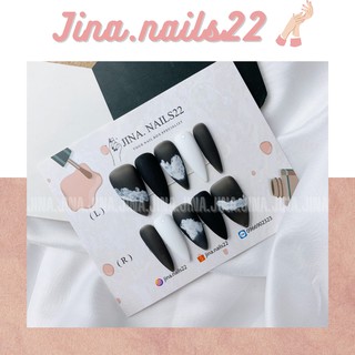 Nailbox móng giả đen trắng sang chảnh