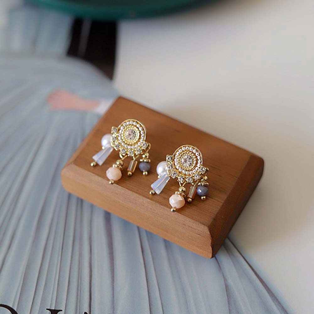 Đôi Khuyên Tai Dài Phối Hạt Ngọc Trai Giả Thời Trang Cho Nữ